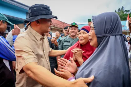 Gubernur minta Pemkab segera siapkan lokasi Huntara