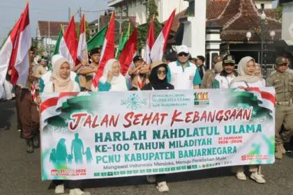 Jalan sehat 1 abad NU berhadiah umroh