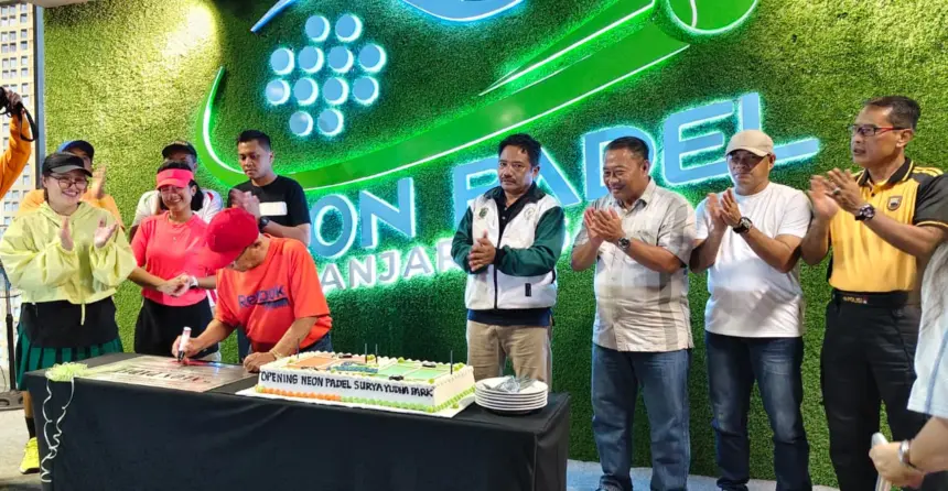 neon padel pertama di Banjarnegara