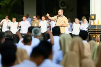 Gubernur Jateng tegaskan soal pelayanan publik