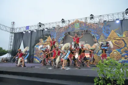 parade budaya har jadi banjarnegara