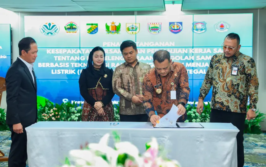 Penandatanganan MoU terkait pengelolaan sampah