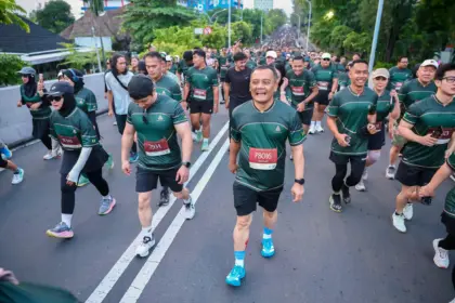 Gubernur Jateng saat mengikuti Mangkunegaran Run 2026