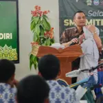 Menangis dipeluk gubernur ahmad luthfi