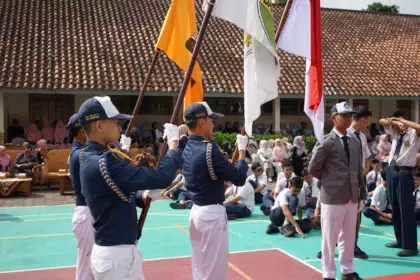 Pelepasan siswa SMP Negeri 1 Banjarnegara