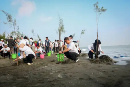 Dukung Jateng hijau, UBP Mrica ikut tanam pohon bareng Gubernur
