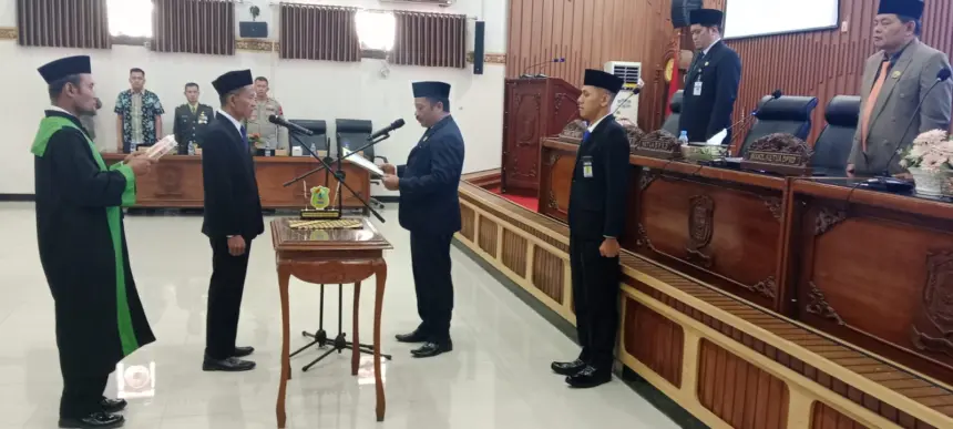 Pelantikan PAW anggota DPRD Banjarnegara