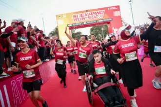Gubernur Jateng dalam Soekarno Run 2026 di Surakarta