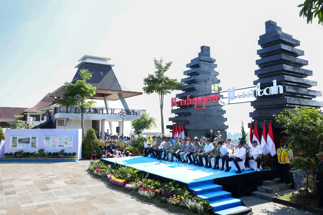 Peresmian bendungan Jlantah di Karanganyar