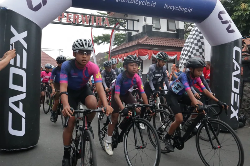 Lepas peserta IRR, bupati bidik atlet sepeda Purbalingga tertaraf internasional