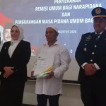 Warga binaan Rutan Banjarnegara menerima remisi HUT RI ke 81 dan langsung bebas