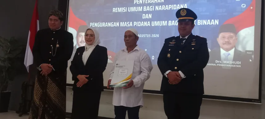 Warga binaan Rutan Banjarnegara menerima remisi HUT RI ke 81 dan langsung bebas
