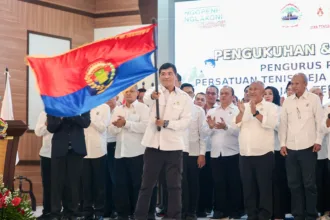 Lantik pengurus PTMSI Jateng, GUbernur targetkan tenis meja bangkit
