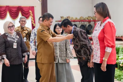Buka Pelatihan Kepemimpinan Nasional (PKN) Tingkat II Angkatan XXVIII, Gubernur ingatkan pejabat tinggalkan birokrasi rutinitas, tetapi memberikan pelayanan publik yang berdampak langsung pada masyarakat.