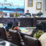 Sekda Jateng saat menggelar rapat koordinasi terkait perayaan HUT RI ke 81 Tahun 2026