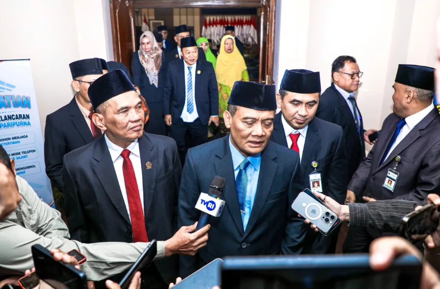 Gubernur Ahmad Luthfi usai mendengarkan pidao kenegaraan Presiden, dia menilai suksesi pembangunan Jateng bukan sekadar angka