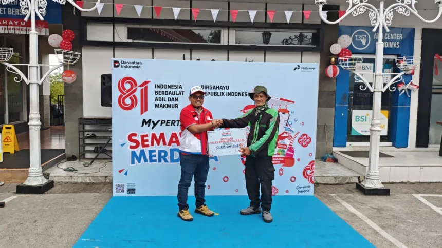 Pertamina Patra Niaga gelar tebus murah paket sembako di HUT RI