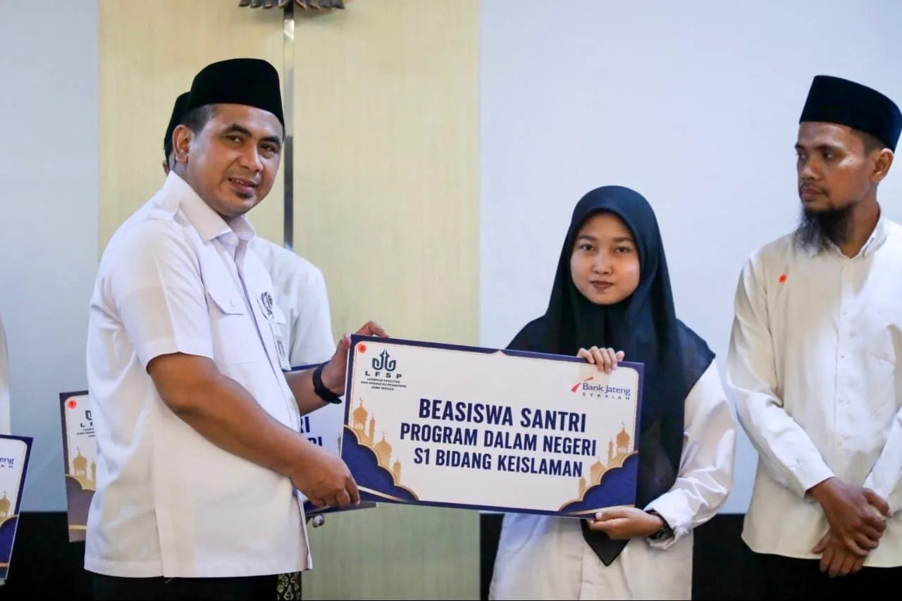 Program beasiswa santri