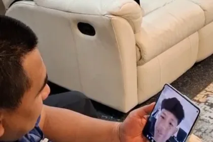 Wagub Taj Yasin saat melakukan video call dengan korban bullying Kebumen
