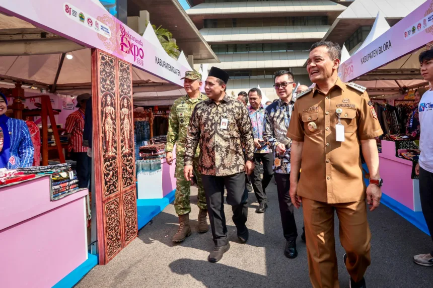 Halaman Kantor Gubernur disulap jadi pasar tiban produk lokal dan UMKM
