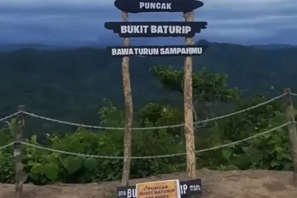 Keindahan panorama Bukit Baturip di Bantarsari, Cilacap