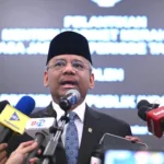 Suahasil Nazara memberikan keterangannya seusai dilantik Presiden Prabowo Subianto sebagai Menteri Keuangan Kabinet Merah Putih dalam sisa masa jabatan periode tahun 2024-2029 di Istana Negara, Jakarta, pada Senin, (14/9/2026). (Foto: BPMI Setpres)