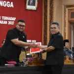 Raperda APBD 2027 memproyeksikan pendapatan daerah Rp2,071 triliun, dengan target PAD Purbalingga Rp440,46 miliar. Sejumlah fraksi meminta peningkatan pendapatan dilakukan tanpa mengorbankan daya beli masyarakat.