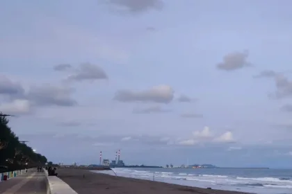 Keindahan Kelurahan Tegalkamulyan di Cilacap Selatan yang terkenal dengan wisata bahari dan hasil perikanannya