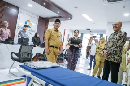 Wagub Taj Yasin saat Queen Latifa Hospital Semarang. Dorong Rumah Sakit Jateng Tingkatkan Layanan untuk Medical Tourism