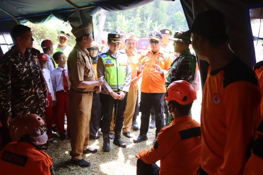 Waspada longsor, Polres Banjarnegara bersama BPBD gelar simulasi