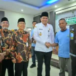 Baznas Banjarnegara melatih 60 mustahik melalui pelatihan usaha ekonomi produktif. Peserta mendapat keterampilan, bantuan alat usaha, dan bantuan kambing.