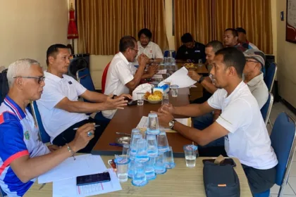 KONI Banjarnegara mematangkan persiapan menghadapi Porprov Jateng 2026 dengan memetakan potensi medali dan memperkuat kesiapan atlet, cabor, serta pelatih untuk mengejar target tujuh besar.