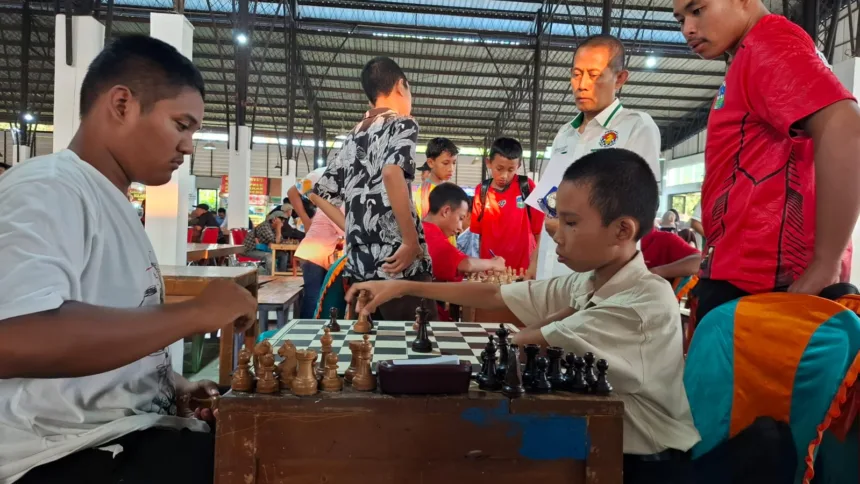 Sebanyak 192 pecatur mengikuti Kejurkab Catur Banjarnegara 2026. Percasi membidik bibit muda untuk dipersiapkan menghadapi Kejurprov Catur 2027.