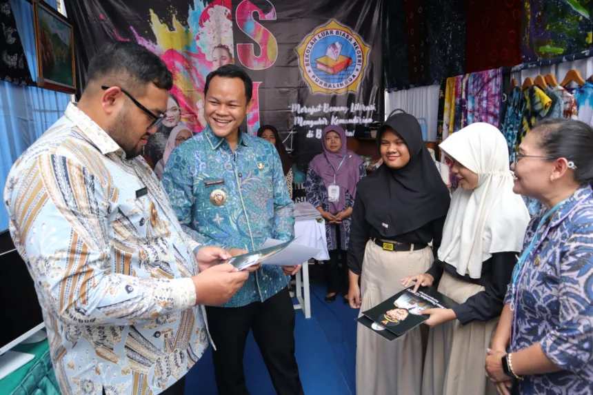 Festival Literasi Purbalingga 2026 resmi dibuka. Masyarakat didorong mengubah pengetahuan dari bacaan menjadi karya, inovasi, dan peluang ekonomi.