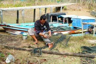 Pertamina Berdayakan Warga Pesisir Cilacap, Program Segara Kutawaru Hasilkan Dampak Ekonomi dan Lingkungan