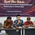 KPU Banjarnegara saat menggelar rapat pleno terkait penetapan jumlah pemilih berkelanjutan