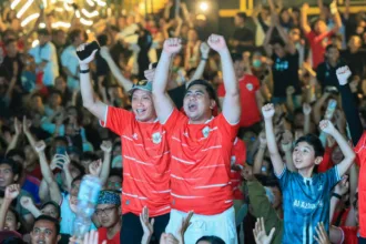 Wakil Gubernur Jateng Taj Yasin bersama ribuan warga ikut merayakan kemenangan Timnas Indonesia setelah berhasil keluar sebagai juara FIFA ASEAN Cup 2026 usai mengalahkan Thailand lewat adu penalti.