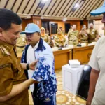 Wagub Jateng saat melepas atlet disabilitas untuk mengikuti ajang Pesonas 2026