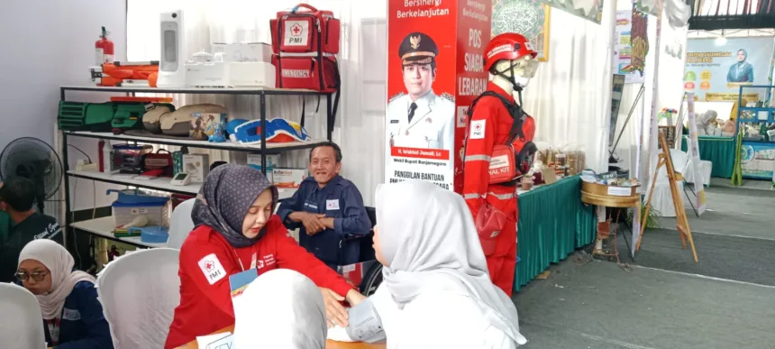 Stand PMI dalam Bazar Literasi di Disarpus Banjarnegara