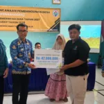 Ahli waris kader PKK dan Posyandu Desa Kebakalan, Banjarnegara, menerima santunan jaminan kematian Rp42 juta dari BPJS Ketenagakerjaan.